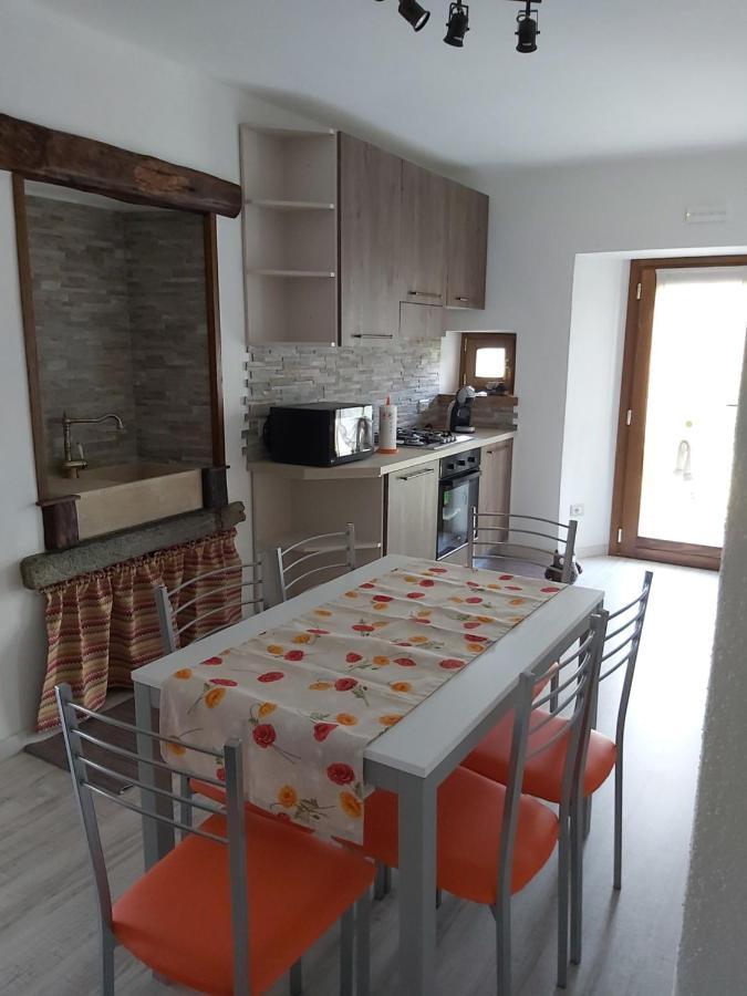 Casa Cimavilla Con Parcheggio Privato Gratuito Crevoladossola Dış mekan fotoğraf