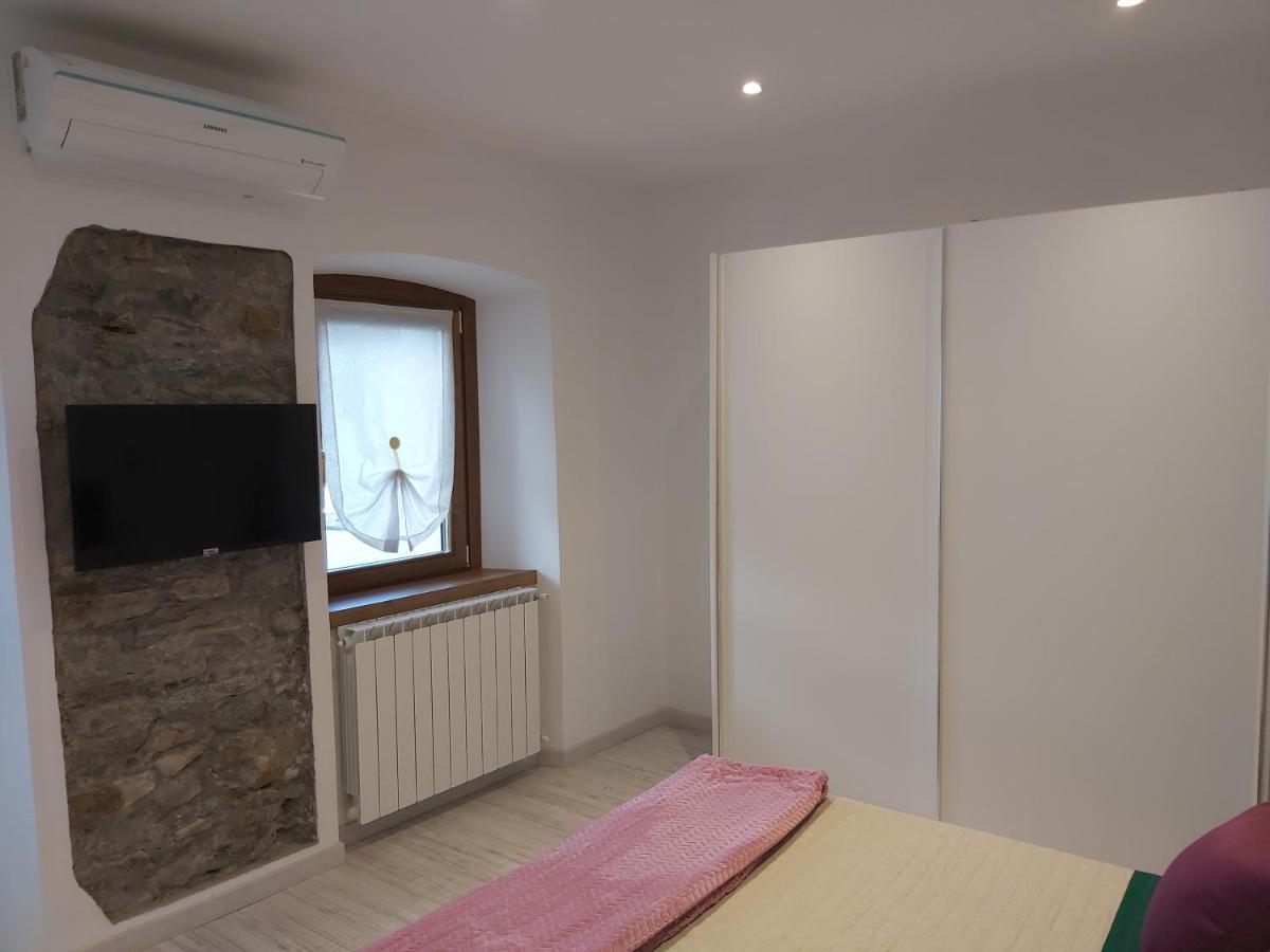 Casa Cimavilla Con Parcheggio Privato Gratuito Crevoladossola Dış mekan fotoğraf